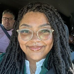 Meet your Posher, Kennedy